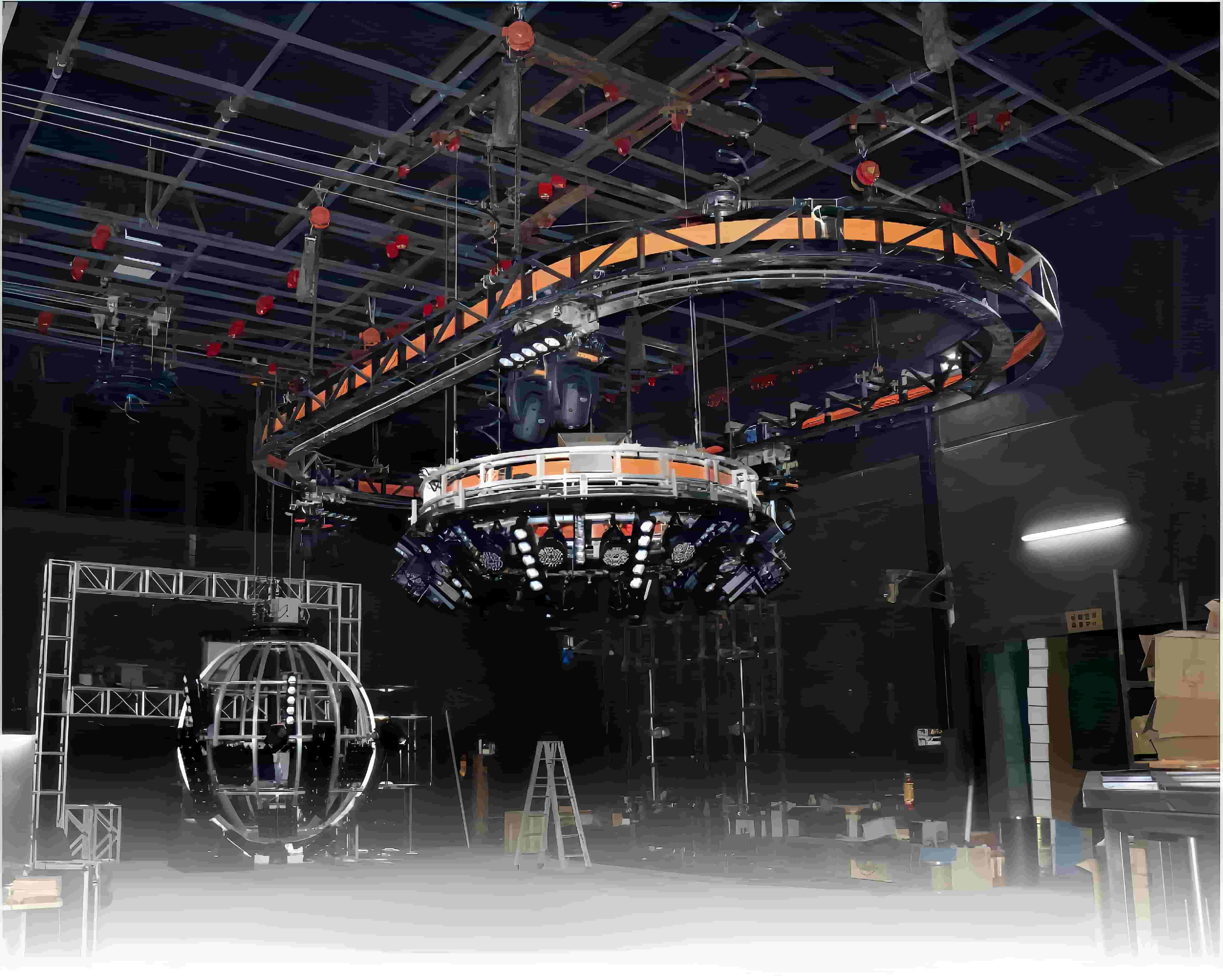 YZDITEC Indoor showroom with modular track systems and demo stage setup